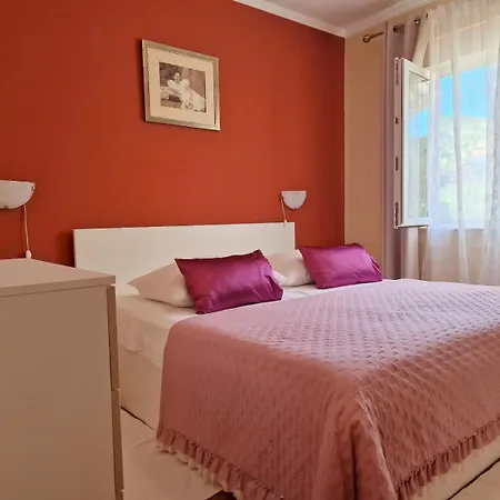 Mande 2 Apartment